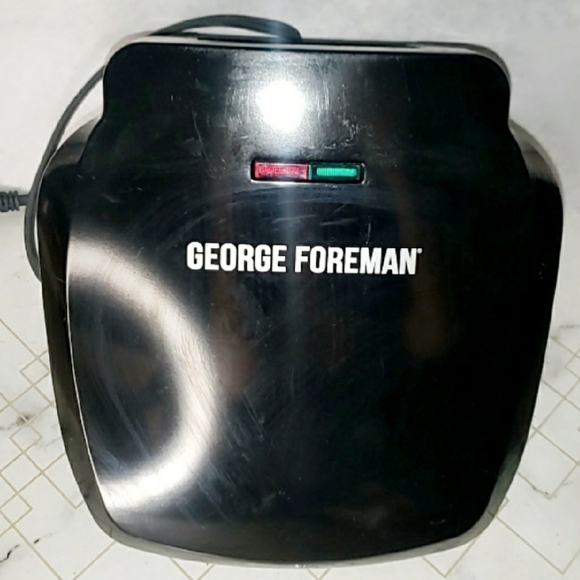 Black Grill - Picture 1 of 2